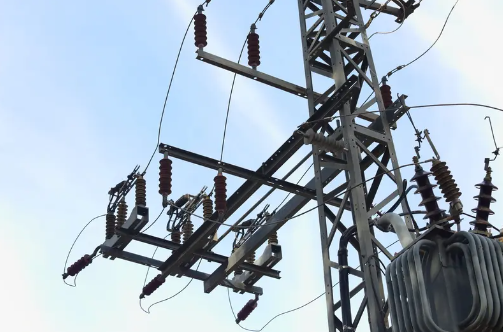 الدقة في كل عملية، والموثوقية لعشرة آلاف دورة: لماذا تعتبر قواطع الجهد العالي لدينا حجر الزاوية في التبديل الآمن