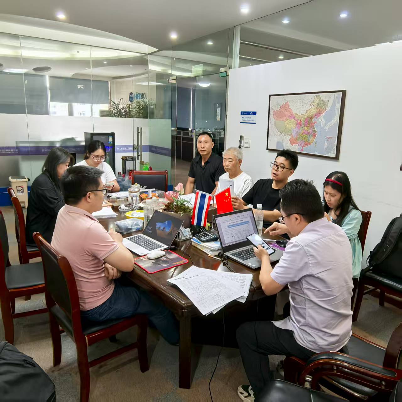 يقوم Zhejiang Haivo Electrical بتجديد شهادات ISO الثلاثية بنجاح ، مما يعزز الالتزام بسلامة الطاقة العالمية